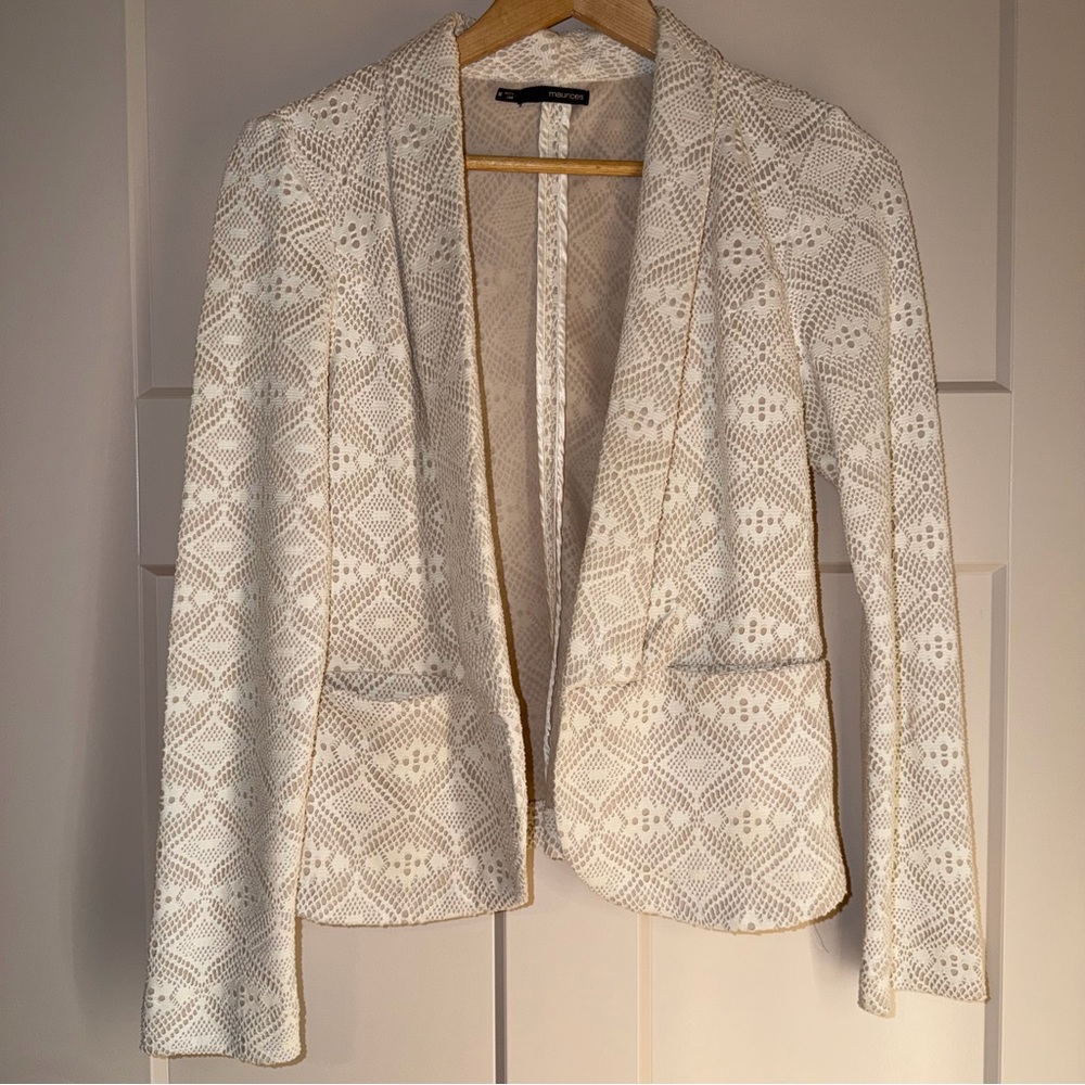 Gorgeous Maurices Cream Lace Blazer - Size M - Great Condition!